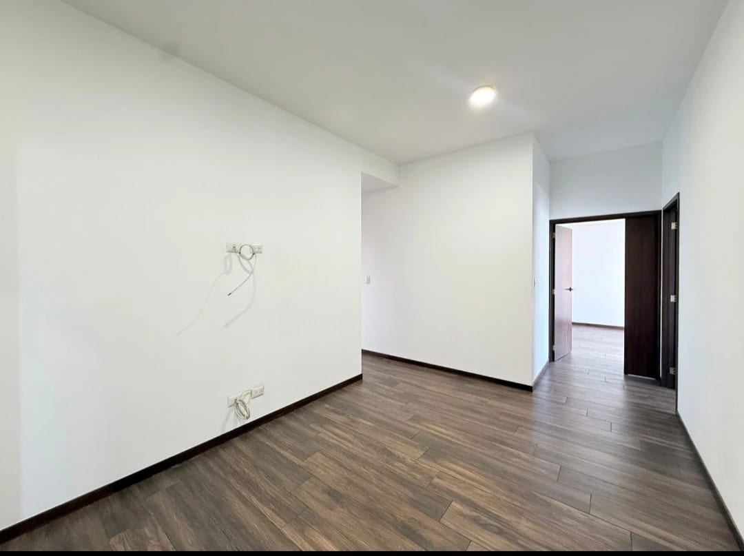 Alquilo lindo apartamento en zona 10 — Apartamento en Alquiler en Casa Acueducto, Zona 10, Guatemala, Ciudad — foto 16 de 16