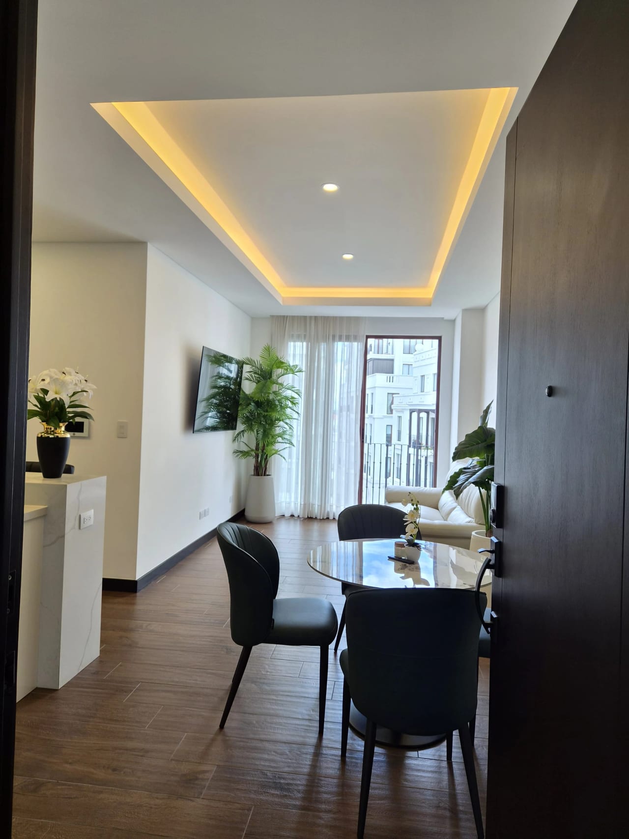 Alquilo lindo apartamento en zona 16 — Apartamento en Alquiler en Lirios de Cayalá I, Zona 16, Guatemala, Ciudad — foto 1 de 16