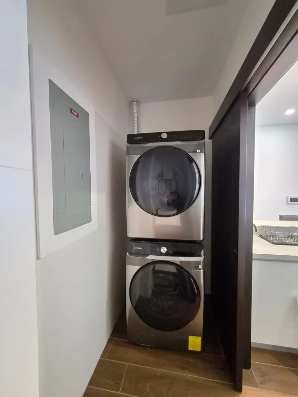 Alquilo lindo apartamento en zona 16 — Apartamento en Alquiler en Lirios de Cayalá I, Zona 16, Guatemala, Ciudad — foto 11 de 16