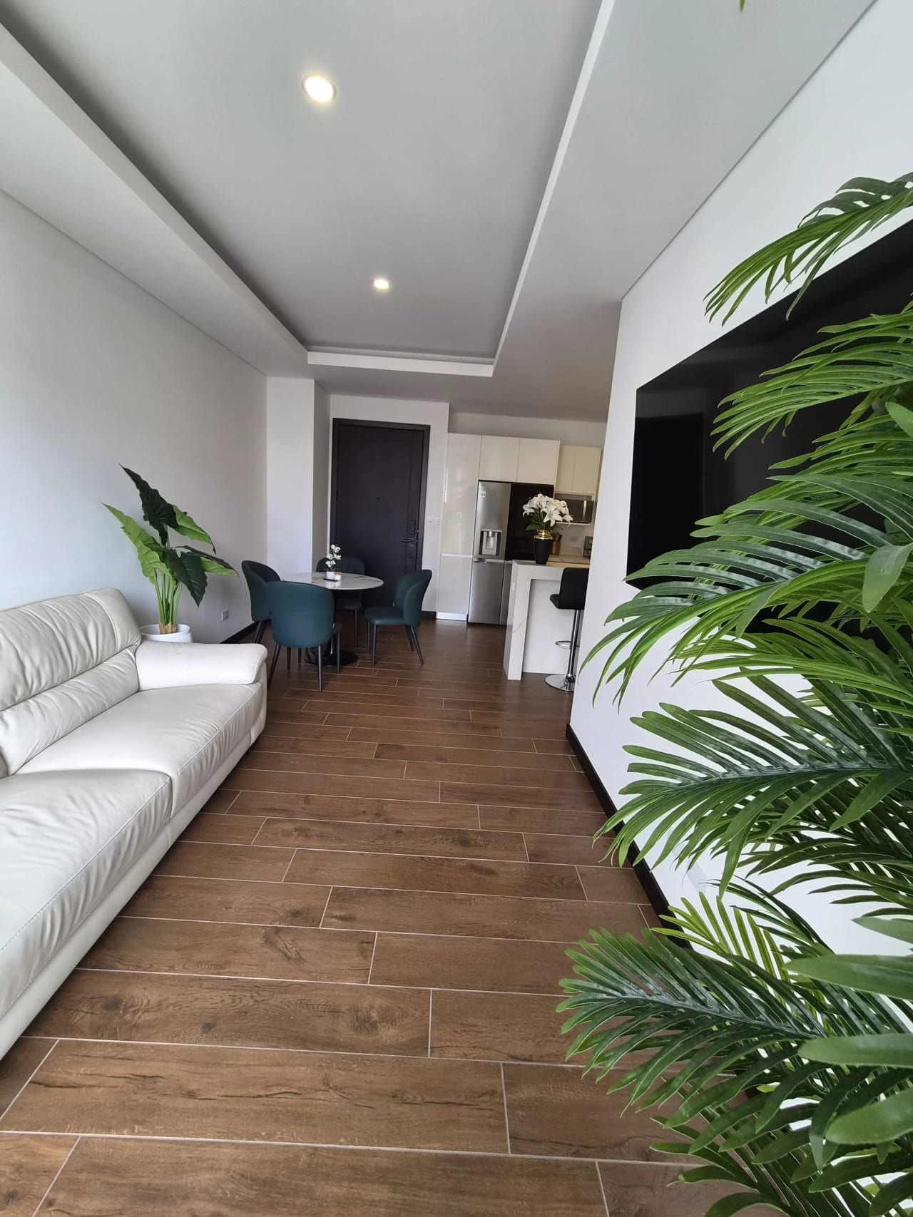 Alquilo lindo apartamento en zona 16 — Apartamento en Alquiler en Lirios de Cayalá I, Zona 16, Guatemala, Ciudad — foto 10 de 16
