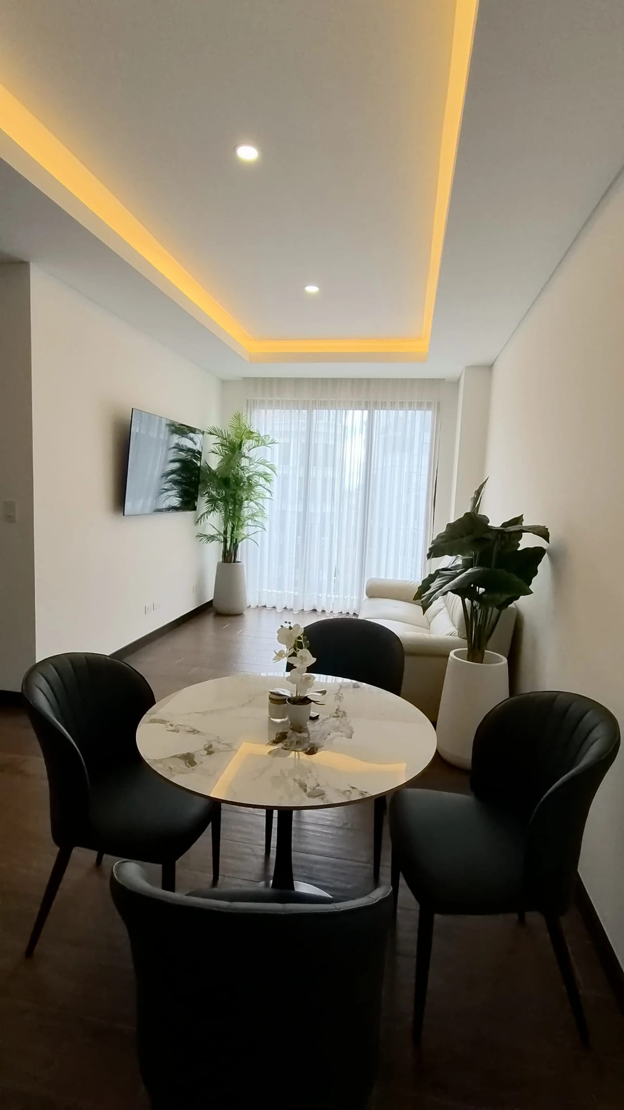 Alquilo lindo apartamento en zona 16 — Apartamento en Alquiler en Lirios de Cayalá I, Zona 16, Guatemala, Ciudad — foto 13 de 16