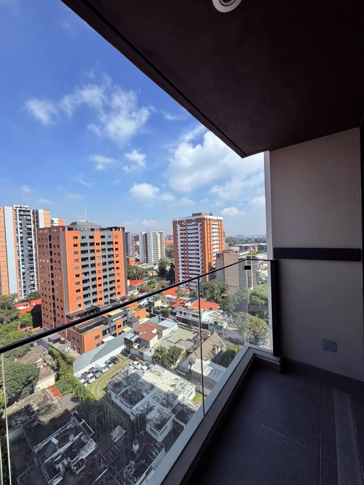 Vendo o alquilo apartamento en Z.10 IQ10 — Apartamento en Venta en IQ10, Zona 10, Guatemala, Ciudad — foto 11 de 11