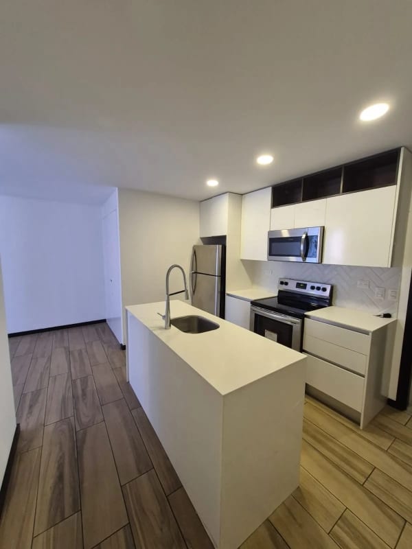 Rento Moderno Apartamento en Zona 15,Sector del Parque,vista Hermosa 1 — Apartamento en Alquiler en Vista Hermosa I, Zona 15, Guatemala, Ciudad — foto 1 de 7