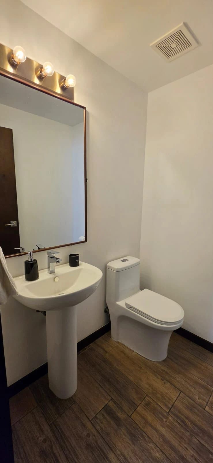 Apartamento en Renta Vista Hermosa 2, Zona 15 — Apartamento en Alquiler en Zona 15, Guatemala, Ciudad — foto 4 de 4