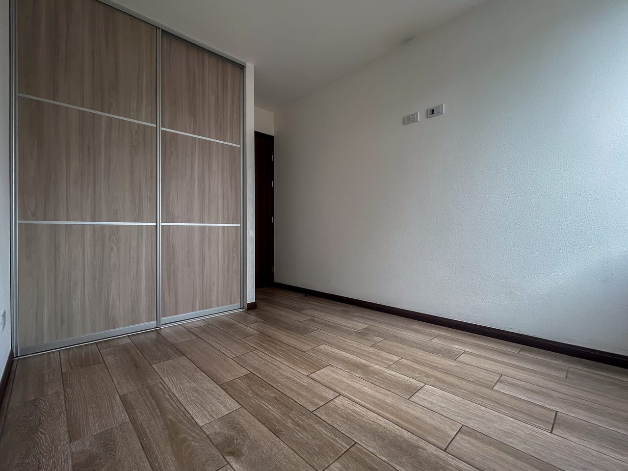 En Venta Apartamento con Jardín San Isidro 2021, Zona 16 — Apartamento en Venta en Zona 16, Guatemala, Ciudad — foto 8 de 12