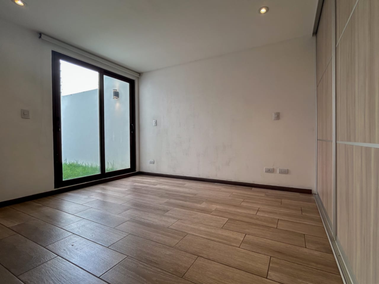 En Venta Apartamento con Jardín San Isidro 2021, Zona 16 — Apartamento en Venta en Zona 16, Guatemala, Ciudad — foto 10 de 12