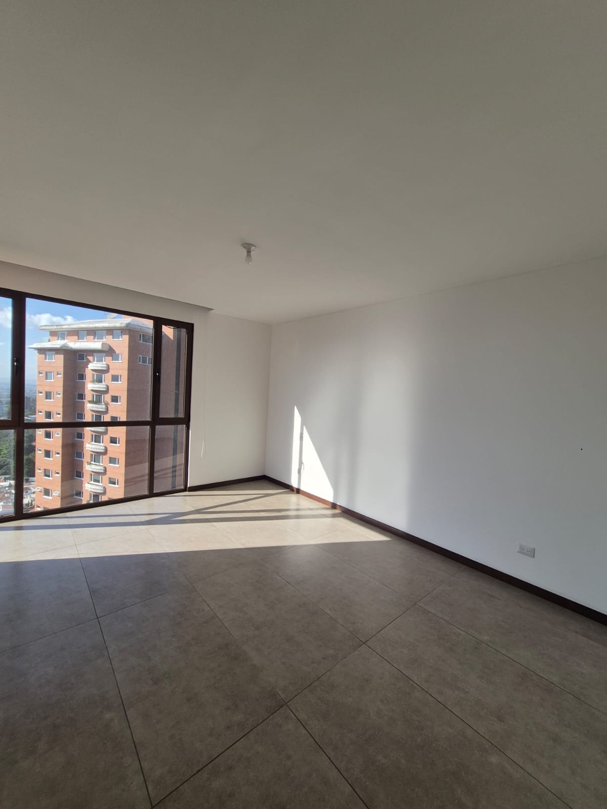 Rento Apartamento San Lázaro Zona 15 — Apartamento en Alquiler en San Lázaro, Zona 15, Guatemala, Ciudad — foto 4 de 10