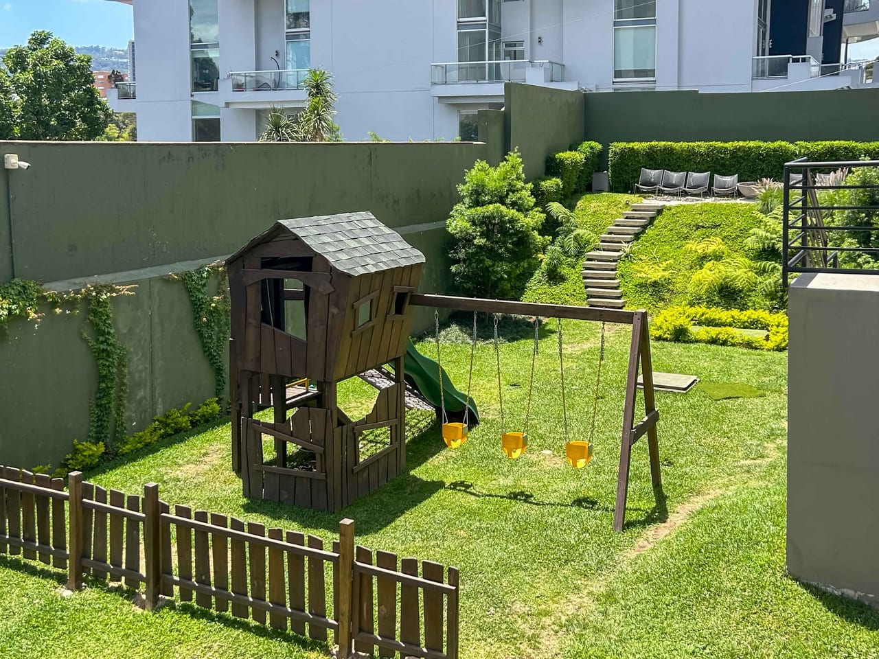 En Renta apartamento en Oakland, Zona 10 — Apartamento en Alquiler en Zona 10, Guatemala, Ciudad — foto 14 de 16