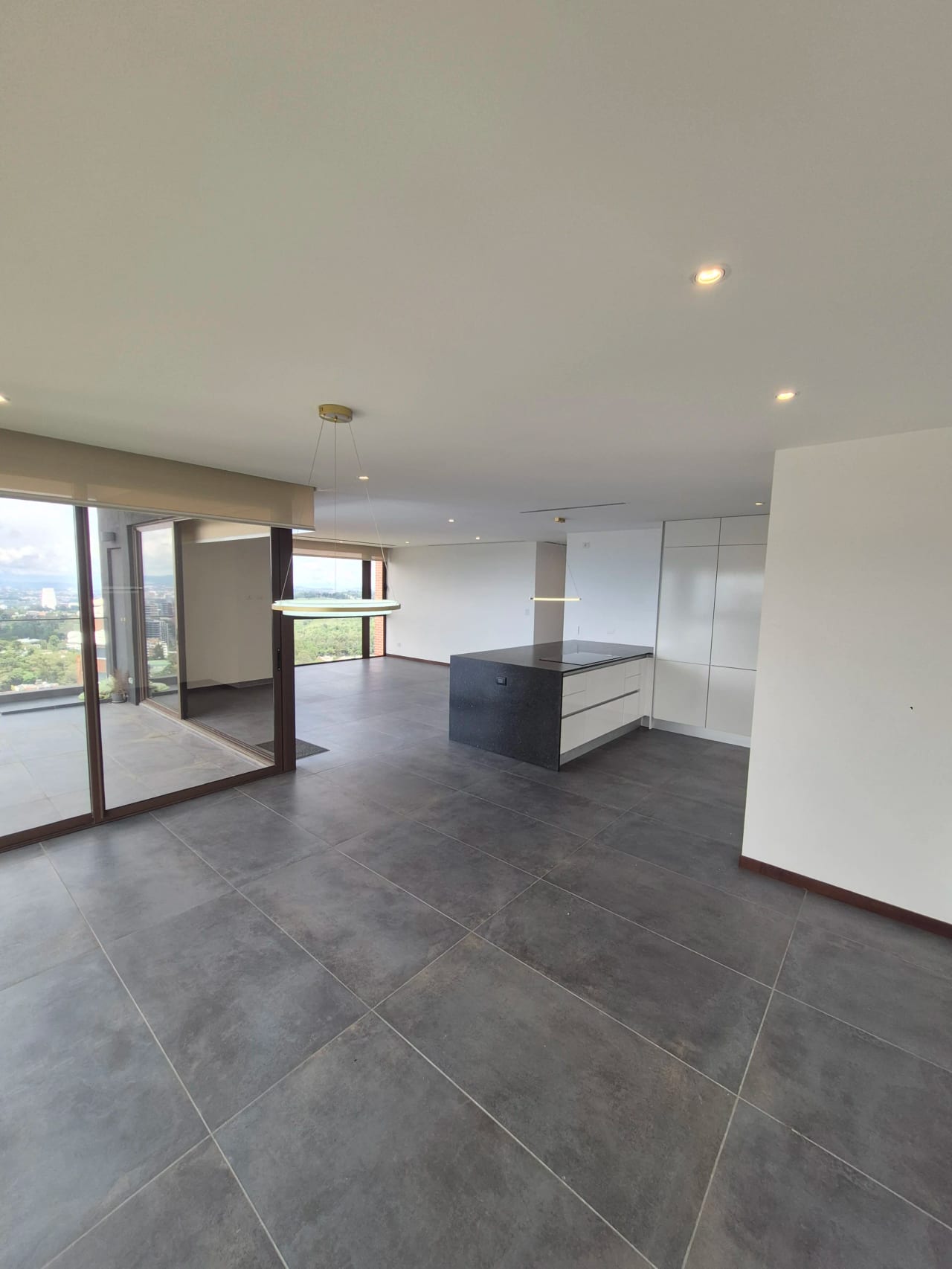En Venta Moderno Penthouse con Increibles Vistas, San Lázaro Zona 15 — Apartamento en Venta en San Lázaro, Zona 15, Guatemala, Ciudad — foto 2 de 16