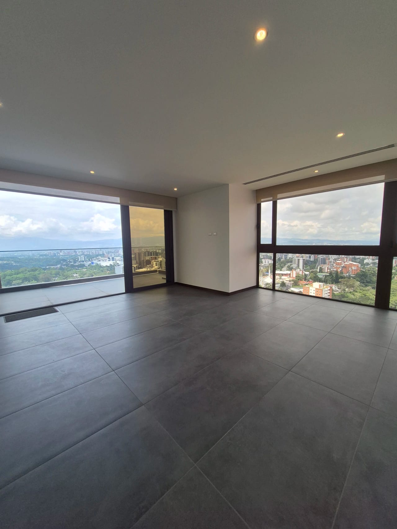 En Venta Moderno Penthouse con Increibles Vistas, San Lázaro Zona 15 — Apartamento en Venta en San Lázaro, Zona 15, Guatemala, Ciudad — foto 9 de 16