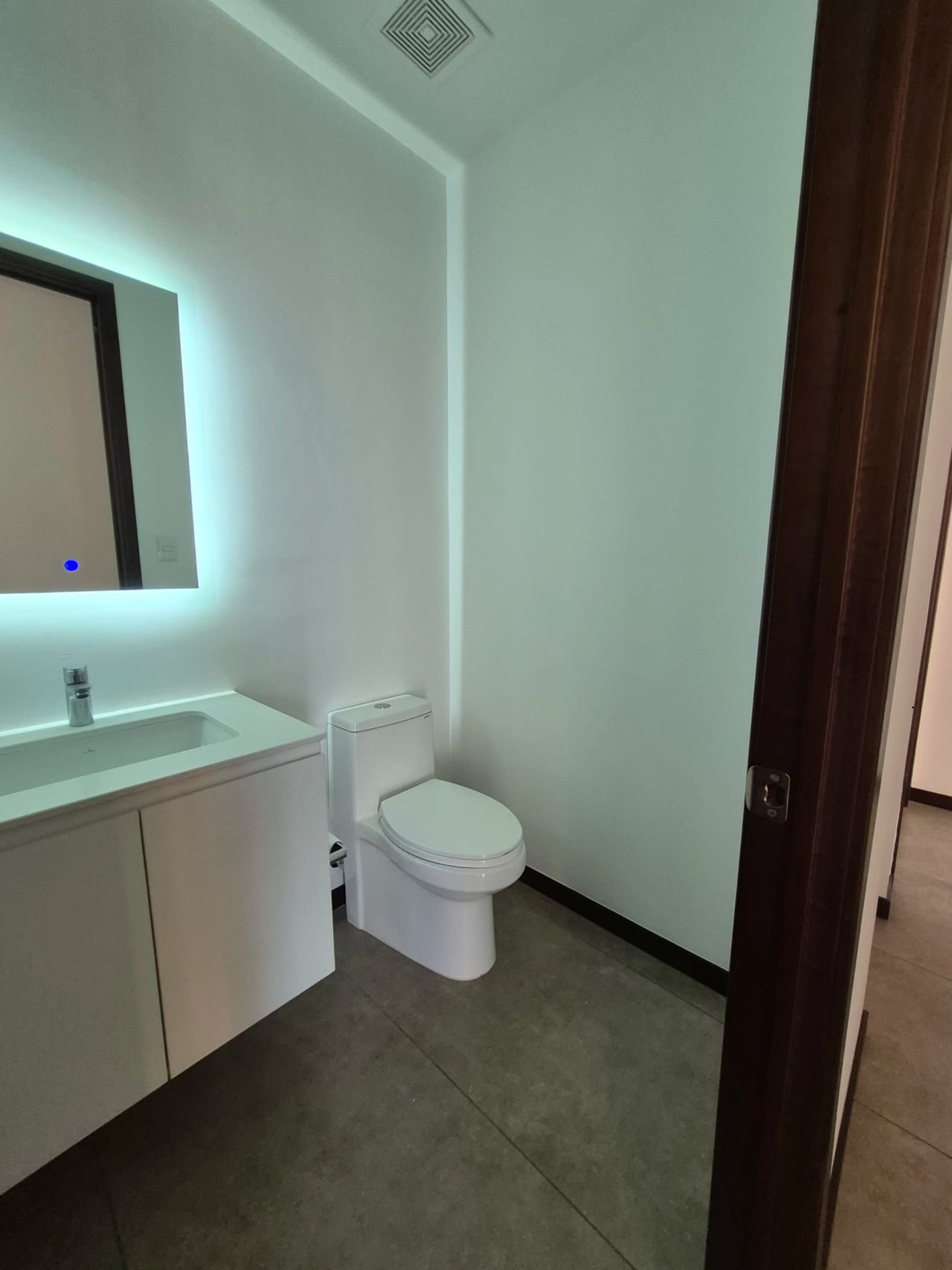 Moderno Apartamento en Venta Sector San Lázaro, Zona 15 — Apartamento en Venta en Zona 15, Guatemala, Ciudad — foto 4 de 11
