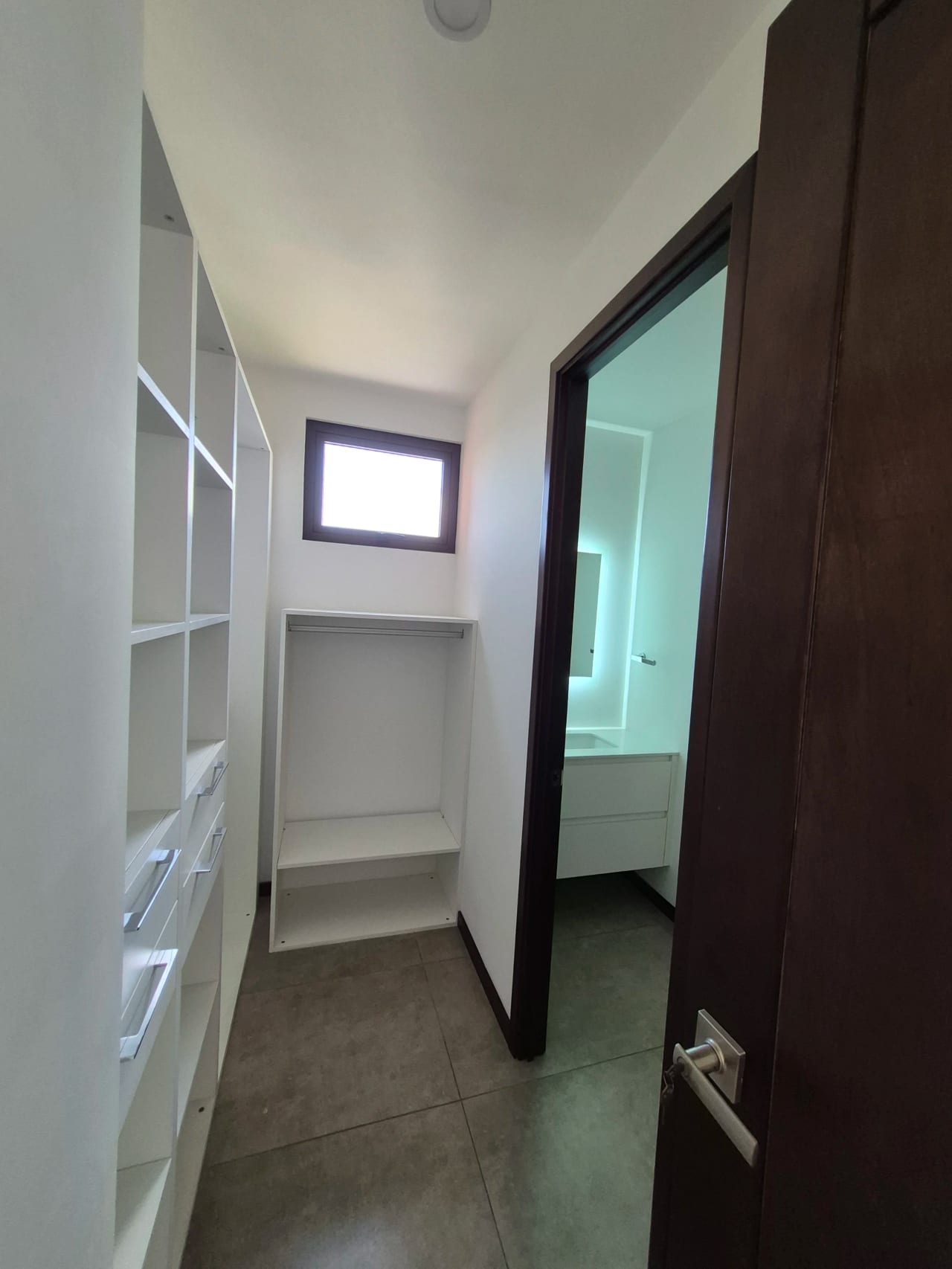 Moderno Apartamento en Venta Sector San Lázaro, Zona 15 — Apartamento en Venta en Zona 15, Guatemala, Ciudad — foto 7 de 11