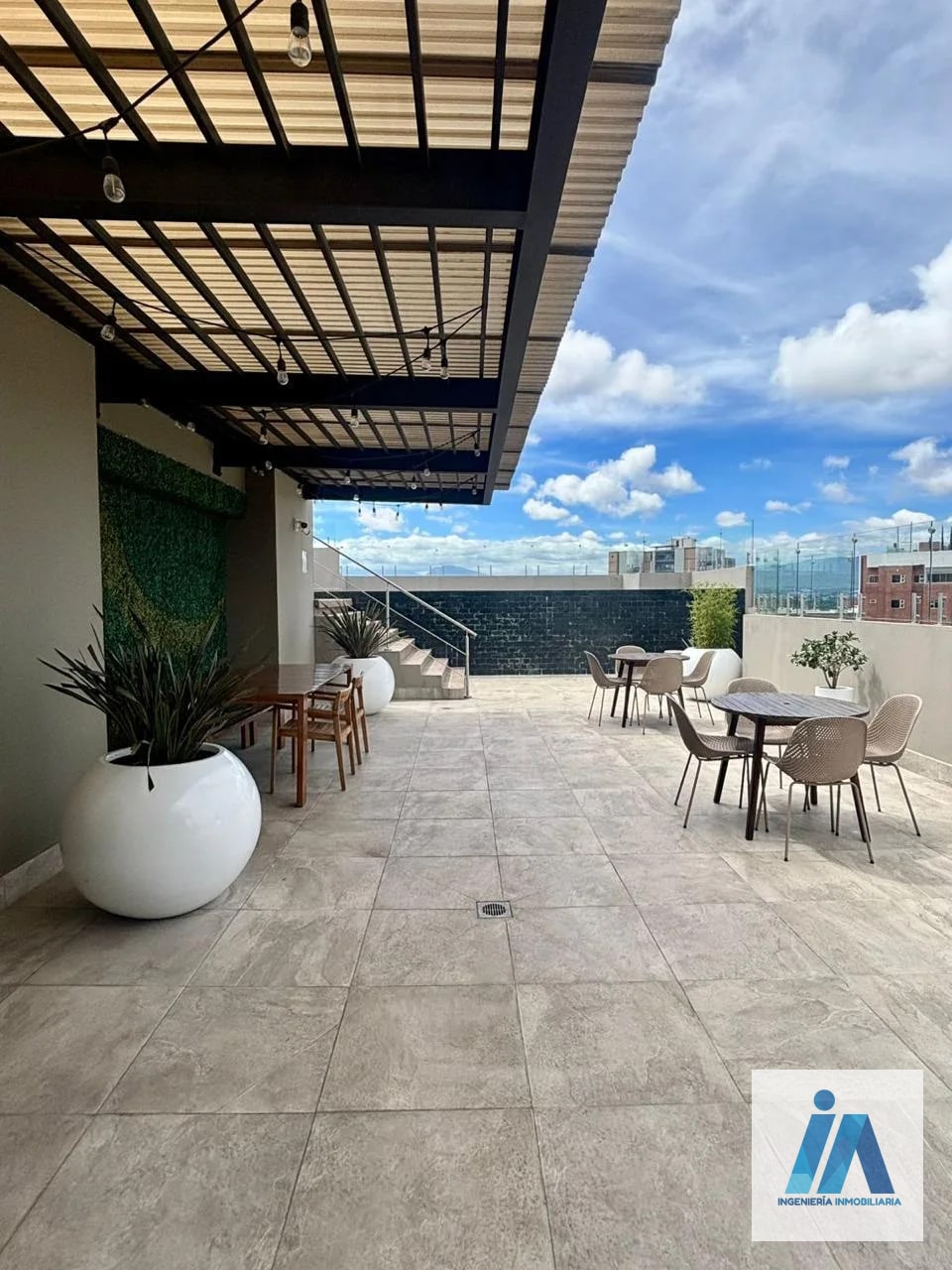 APARTAMENTO EN ALQUILER 📍Marques de Oakland zona 10, Diagonal 6 — Apartamento en Alquiler en Zona 10, Guatemala, Ciudad — foto 9 de 11