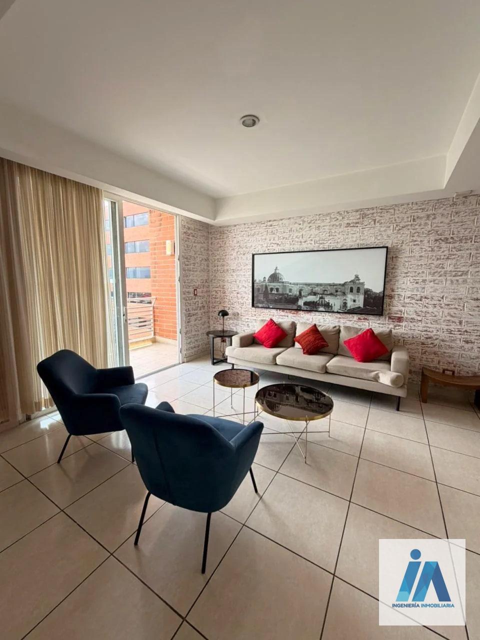 APARTAMENTO AMUEBLADO EN ALQUILER 📍Edificio Adriatika, Zona 14 — Apartamento en Alquiler en Zona 14, Guatemala, Ciudad — foto 2 de 14