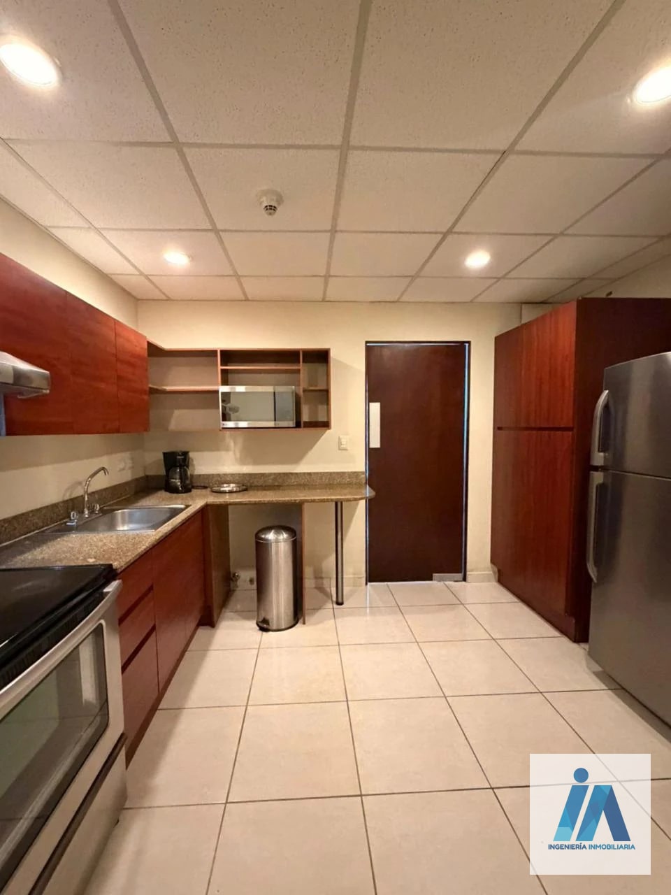 APARTAMENTO AMUEBLADO EN ALQUILER 📍Edificio Adriatika, Zona 14 — Apartamento en Alquiler en Zona 14, Guatemala, Ciudad — foto 7 de 14