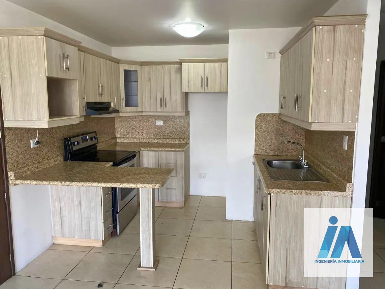 APARTAMENTO EN ALQUILER 📍 Edificio Pórtico, Zona 7 — Apartamento en Alquiler en Zona 16, Guatemala, Ciudad — foto 3 de 13