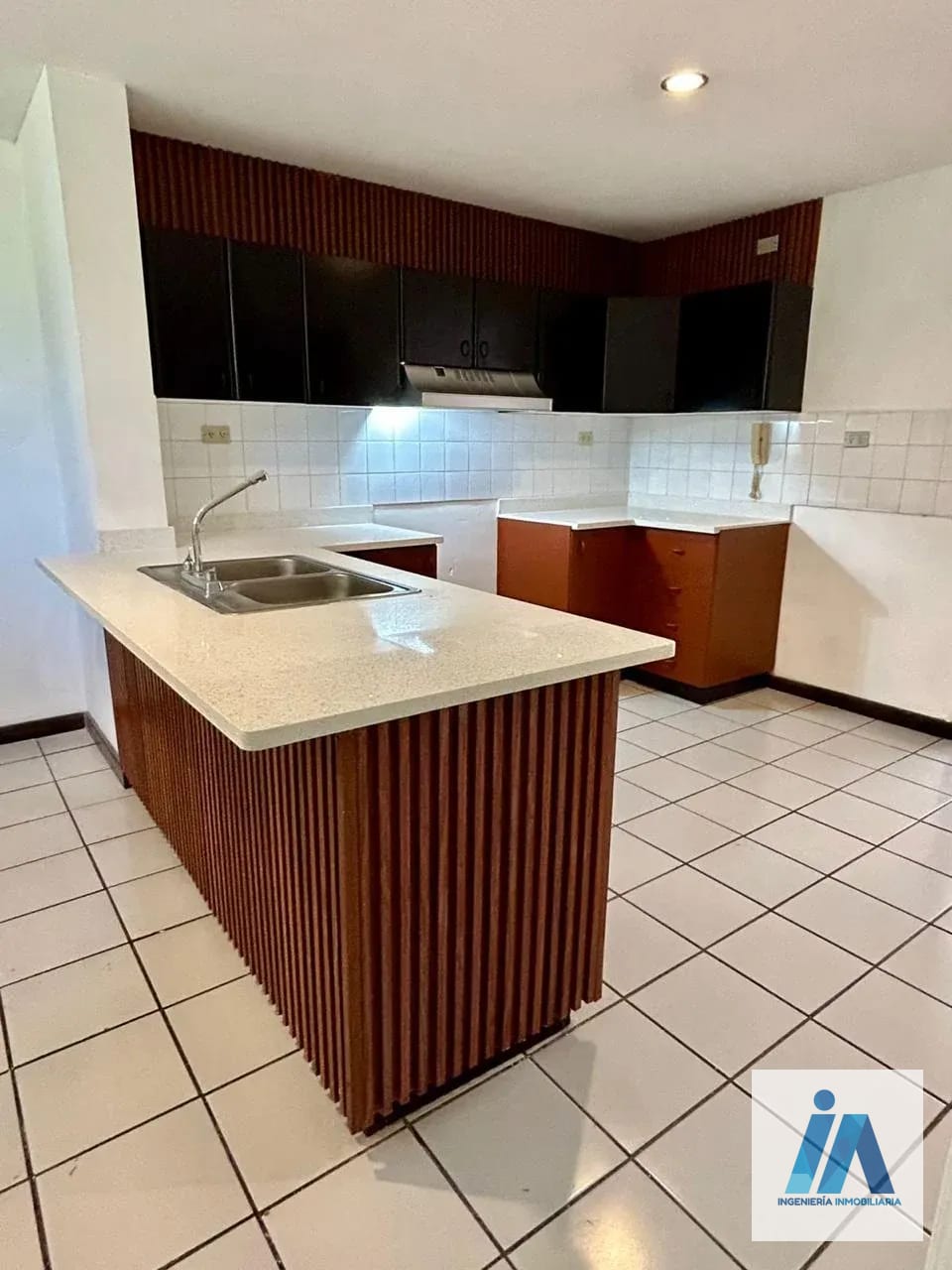 APARTAMENTO EN ALQUILER📍 Edificio Greco, zona 14 Las Américas — Apartamento en Alquiler en Zona 14, Guatemala, Ciudad — foto 4 de 11