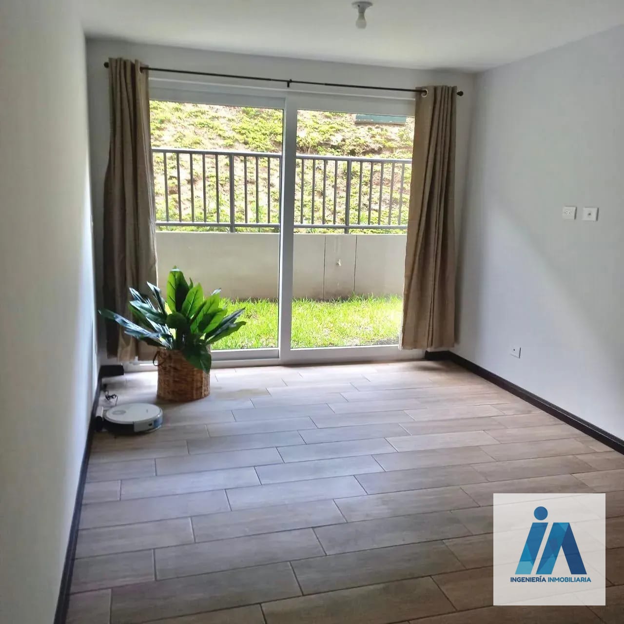 Apartamento con Jardín en Alquiler o Venta 📍 Edificio Bari, KM. 18.5 — Apartamento en Venta en Bari, Carretera a El Salvador, Guatemala, Ciudad — foto 6 de 11