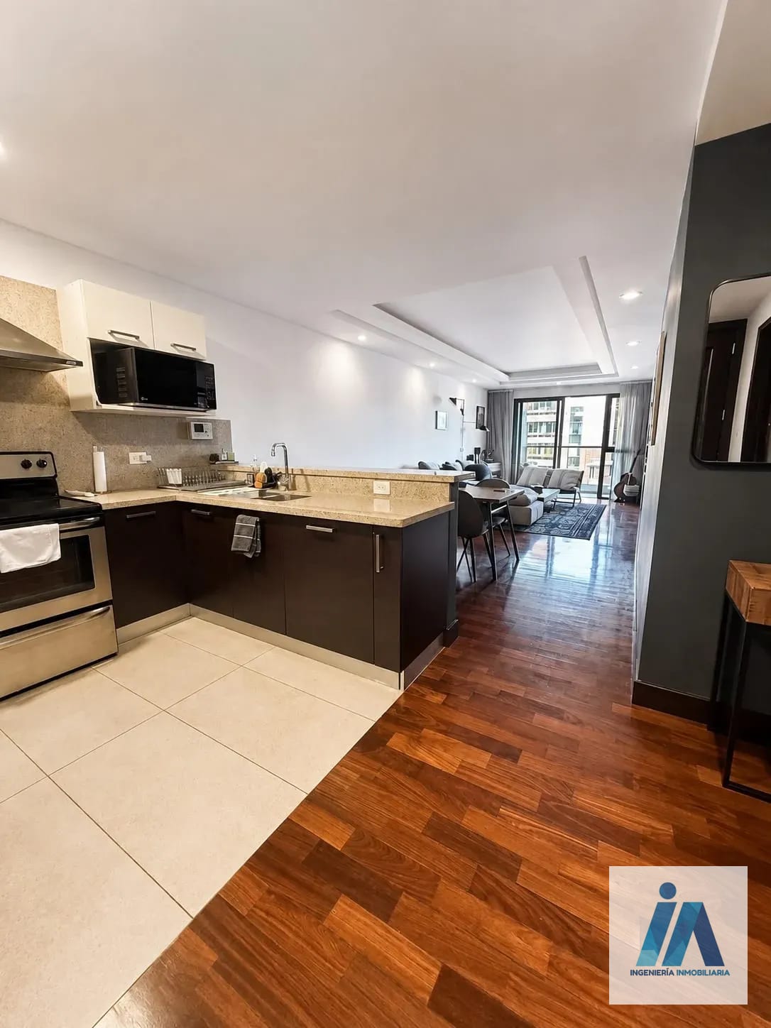 APARTAMENTO EN ALQUILER 📍 Edificio San Patricio, Zona 14 — Apartamento en Alquiler en Zona 14, Guatemala, Ciudad — foto 3 de 7