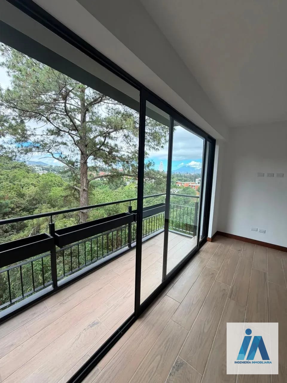 APARTAMENTO EN ALQUILER 📍 Edificio Vilabosque Kanajuyú, Zona 16 — Apartamento en Alquiler en Zona 16, Guatemala, Ciudad — foto 2 de 9