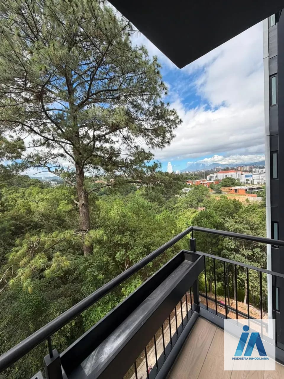 APARTAMENTO EN ALQUILER 📍 Edificio Vilabosque Kanajuyú, Zona 16 — Apartamento en Alquiler en Zona 16, Guatemala, Ciudad — foto 8 de 9
