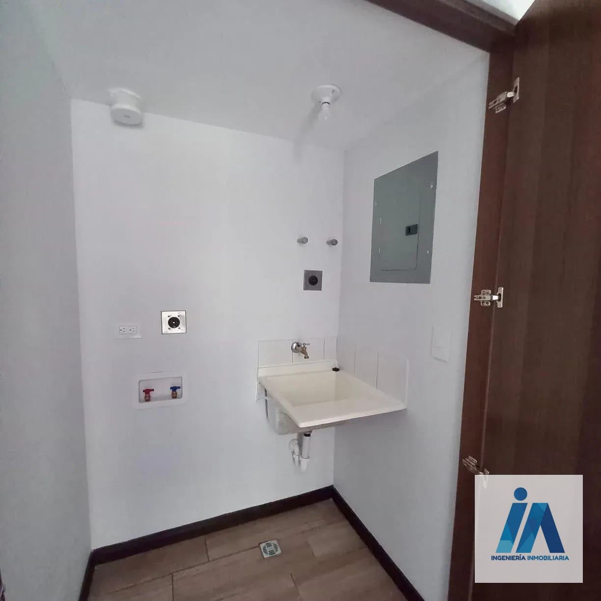 Apartamento en Alquiler o Venta 🍃 Edificio Bari, KM. 18.5 CAES — Apartamento en Alquiler en Carretera a El Salvador, Guatemala, Ciudad — foto 9 de 11