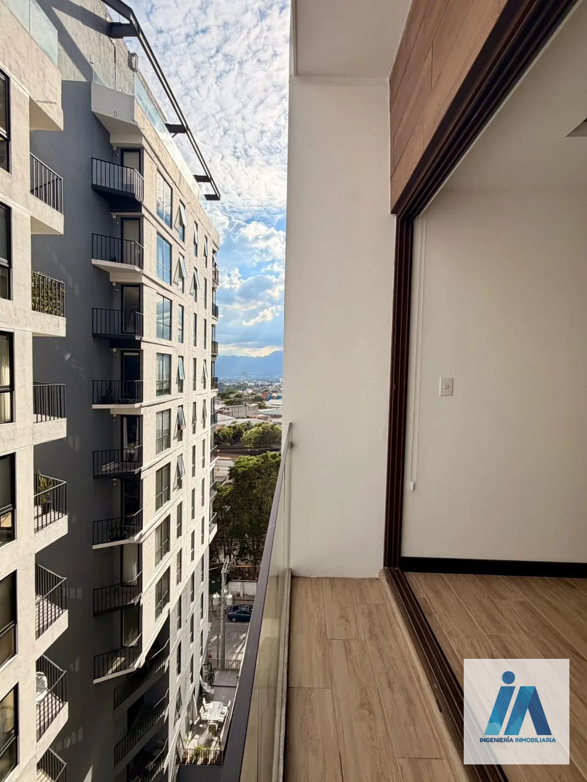 APARTAMENTO EN ALQUILER ???? Edificio Abitare Américas, Zona 13 - Image 4