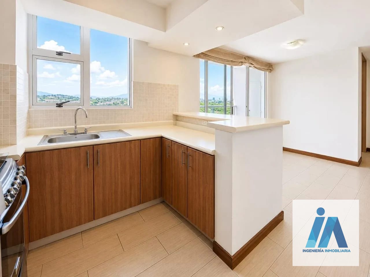 APARTAMENTO EN ALQUILER 📍 Edificio Condado La Villa, Zona 14 — Apartamento en Alquiler en Zona 14, Guatemala, Ciudad — foto 4 de 14