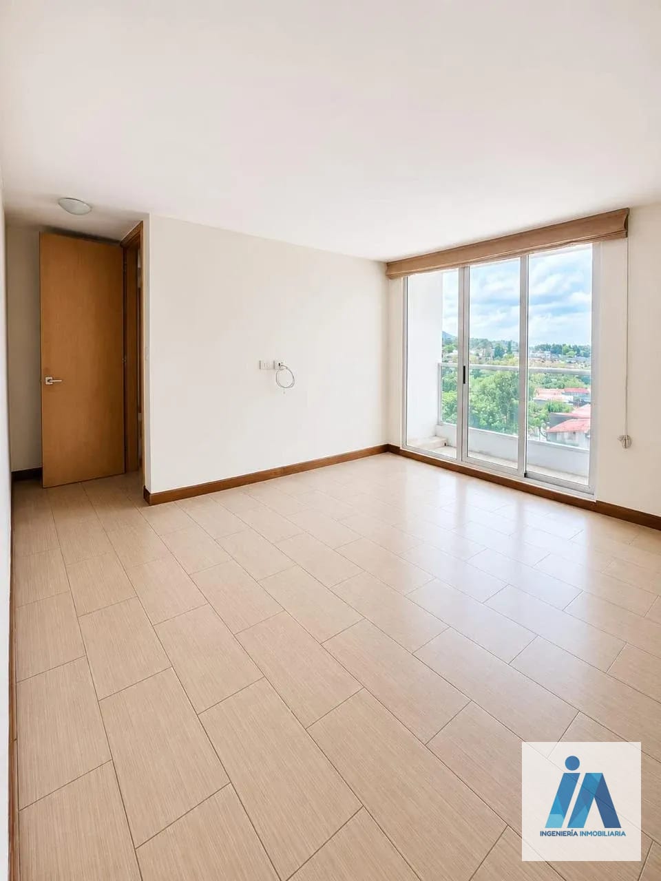 APARTAMENTO EN ALQUILER 📍 Edificio Condado La Villa, Zona 14 — Apartamento en Alquiler en Zona 14, Guatemala, Ciudad — foto 8 de 14