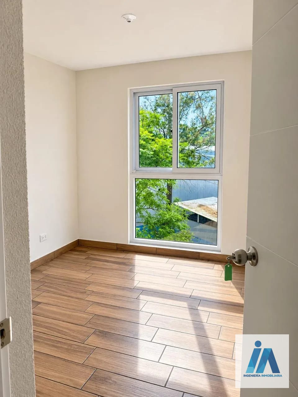 APARTAMENTO EN AlQUILER 📍 Edificio Lares 17, Zona 17 — Apartamento en Alquiler en Zona 17, Guatemala, Ciudad — foto 8 de 13