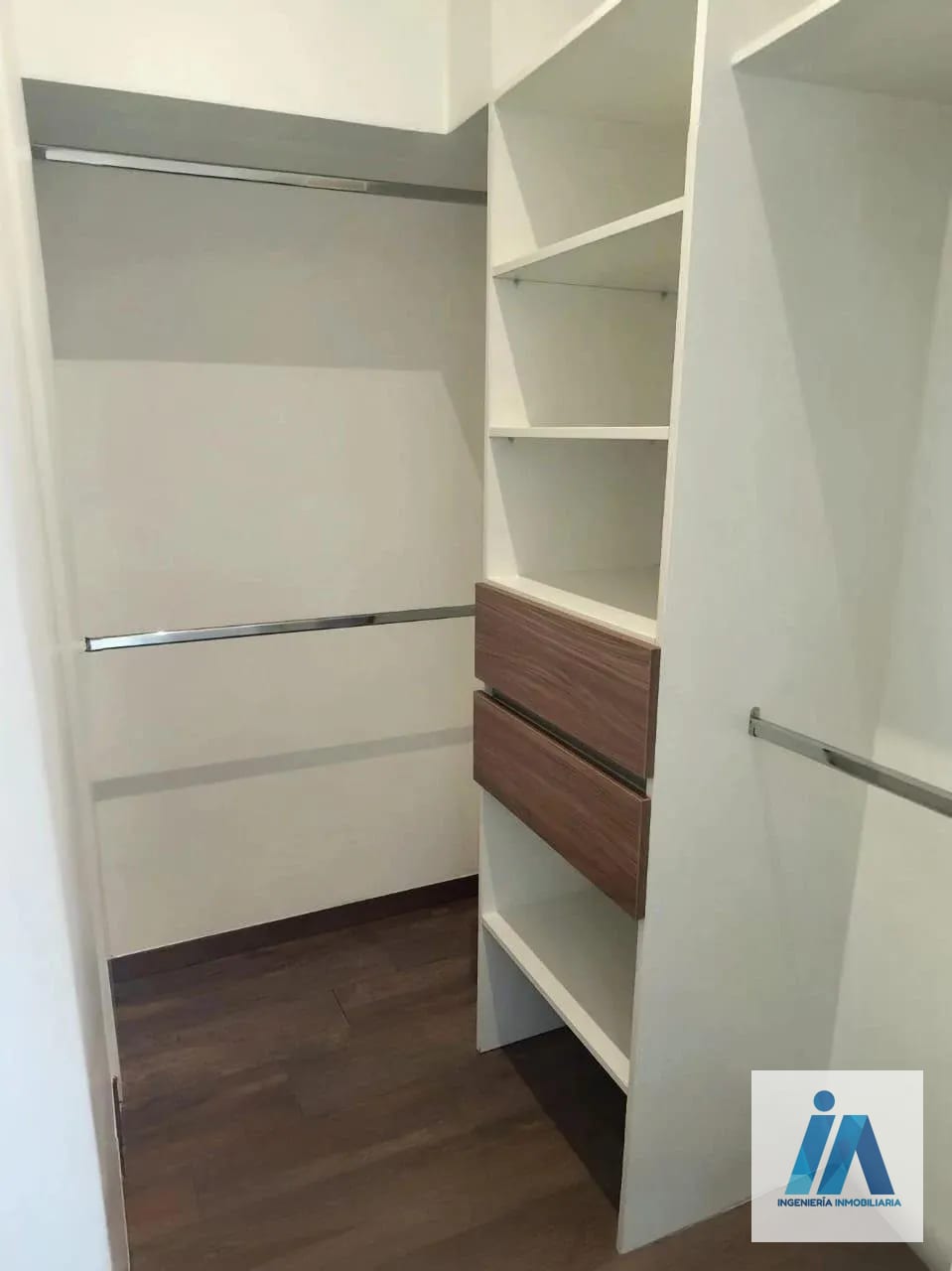 APARTAMENTO EN VENTA 📍 Edificio Moretti, Zona 10 — Apartamento en Venta en Zona 10, Guatemala, Ciudad — foto 9 de 13