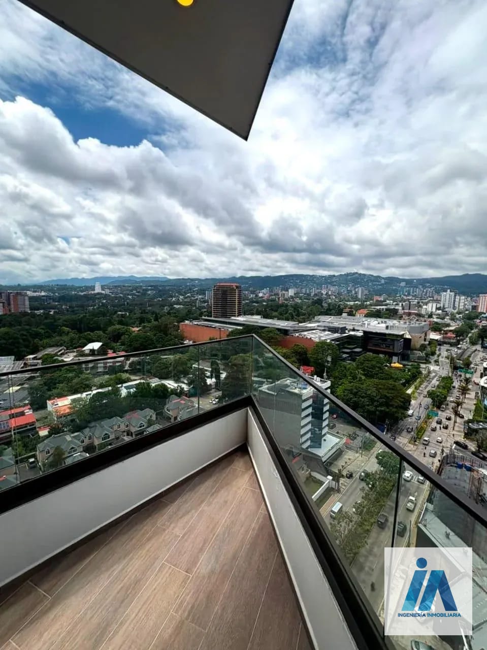 APARTAMENTO AMUEBLADO EN ALQUILER 📍Edificio Diagoseis, Zona 10 — Apartamento en Alquiler en Zona 10, Guatemala, Ciudad — foto 4 de 10