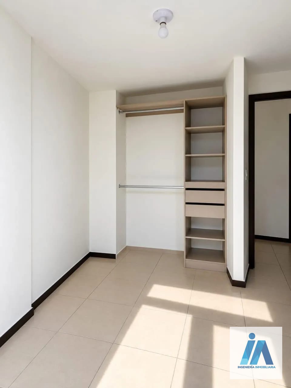 APARTAMENTO EN ALQUILER 📍 Edificio Parque San Jorge, Zona 11 — Apartamento en Alquiler en Zona 11, Guatemala, Ciudad — foto 8 de 14