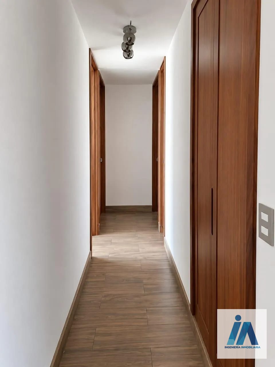 APARTAMENTO EN ALQUILER 📍 Condominio Jardines de la Villa, Zona 10 — Apartamento en Alquiler en Zona 10, Guatemala, Ciudad — foto 5 de 9