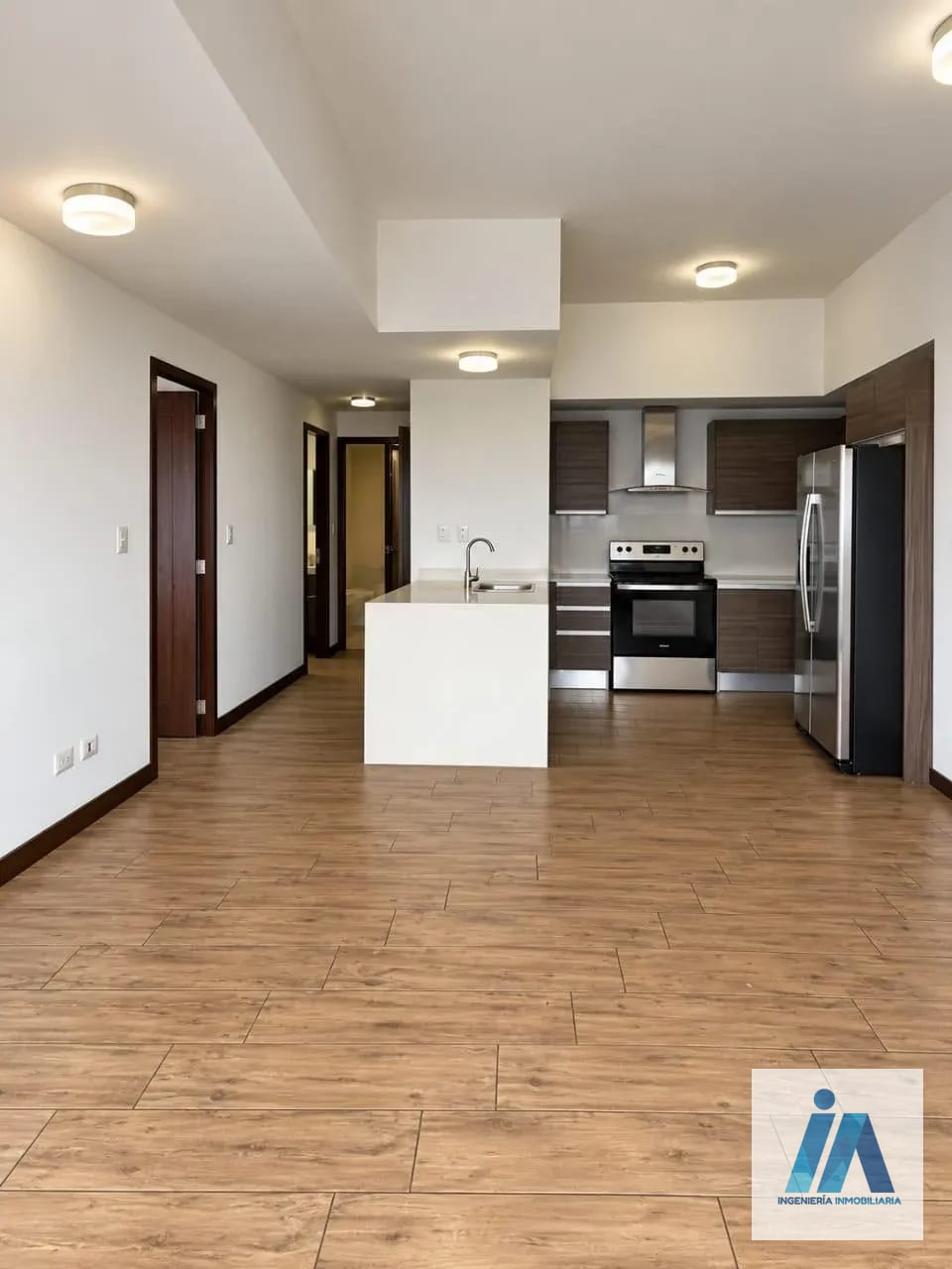 APARTAMENTO EN ALQUILER 📍 Edificio Casalini, Zona 10, Diagonal 6 — Apartamento en Alquiler en Zona 10, Guatemala, Ciudad — foto 3 de 15