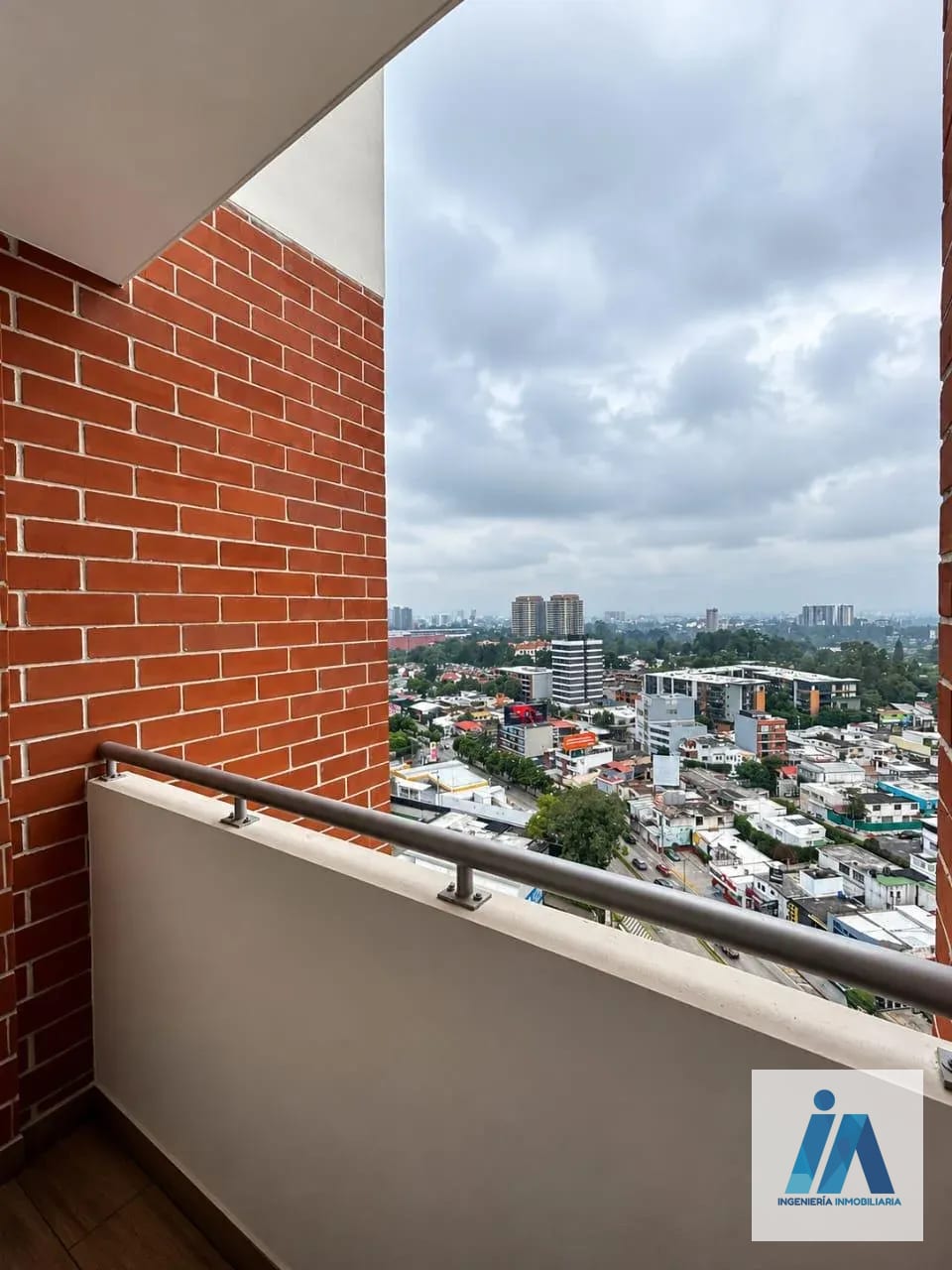 APARTAMENTO EN ALQUILER 📍 Edificio Casalini, Zona 10, Diagonal 6 — Apartamento en Alquiler en Zona 10, Guatemala, Ciudad — foto 11 de 15