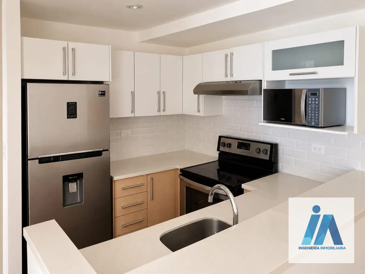 APARTAMENTO EN ALQUILER 📍 Edificio City Haus, Zona 10 — Apartamento en Alquiler en Zona 10, Guatemala, Ciudad — foto 3 de 10