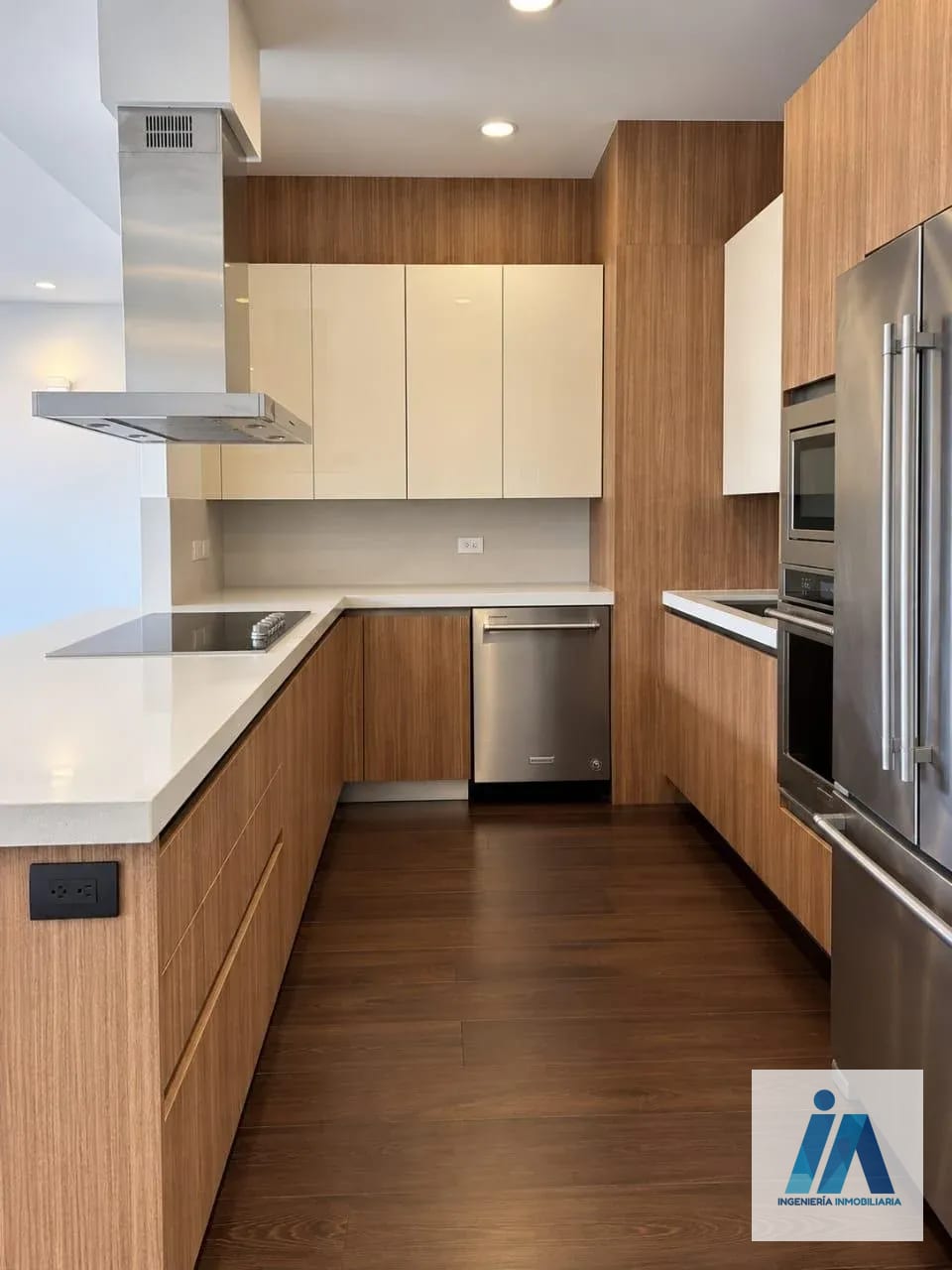 APARTAMENTO EN ALQUILER 📍 Edificio Echo, Zona 14 — Apartamento en Alquiler en Zona 14, Guatemala, Ciudad — foto 3 de 17