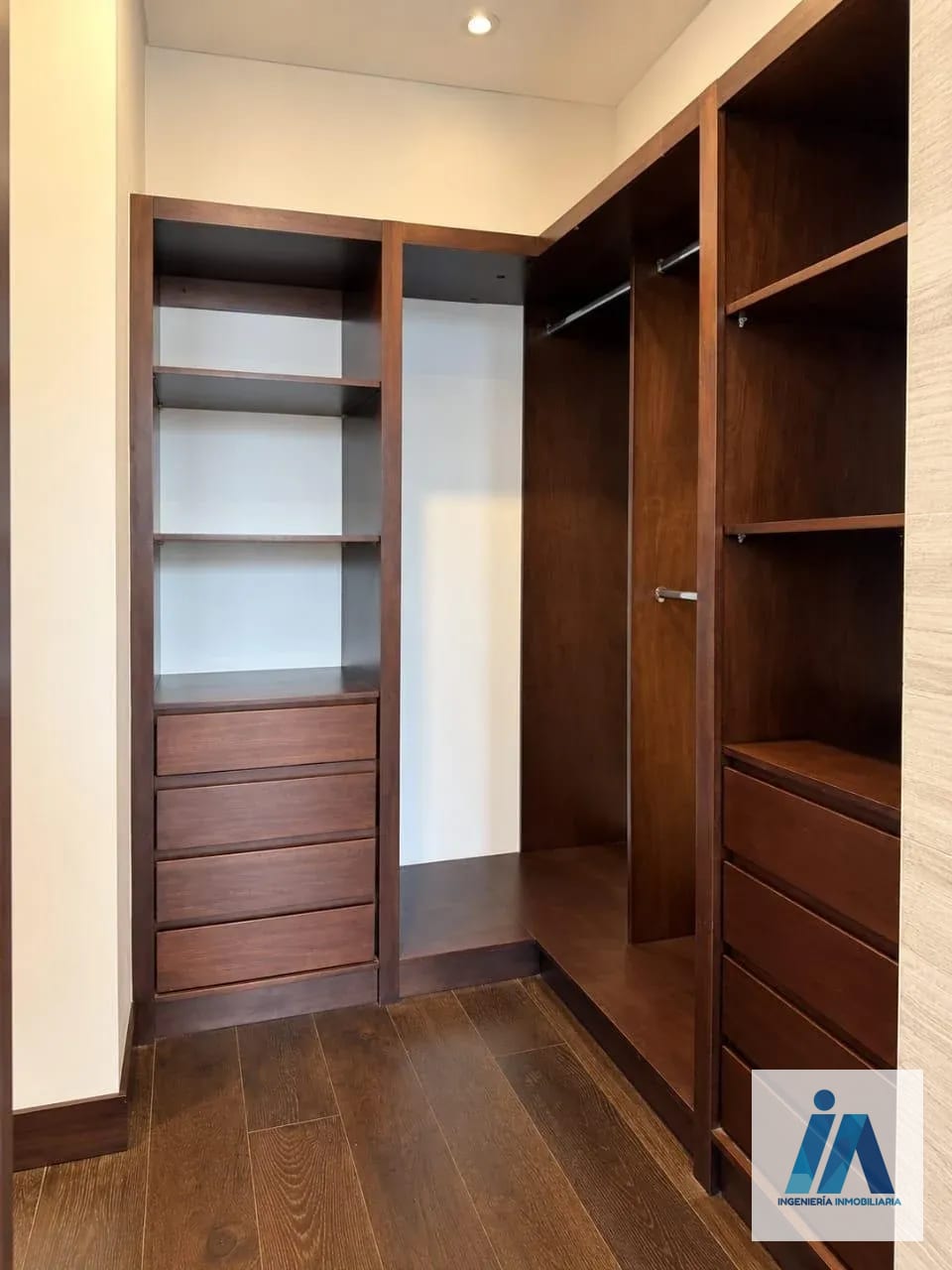 APARTAMENTO EN ALQUILER 📍 Edificio Echo, Zona 14 — Apartamento en Alquiler en Zona 14, Guatemala, Ciudad — foto 9 de 17