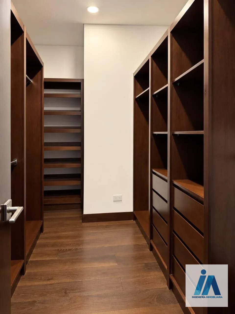 APARTAMENTO EN ALQUILER 📍Edificio Echo, Zona 14 — Apartamento en Alquiler en Zona 14, Guatemala, Ciudad — foto 7 de 17