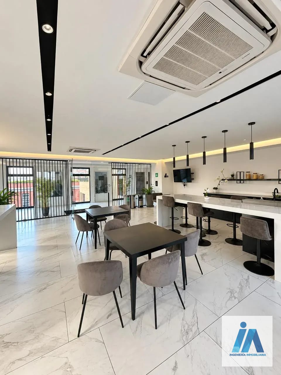 APARTAMENTO EN ALQUILER 📍 Edificio Céntrico, Zona 5 — Apartamento en Alquiler en Zona 5, Guatemala, Ciudad — foto 12 de 15