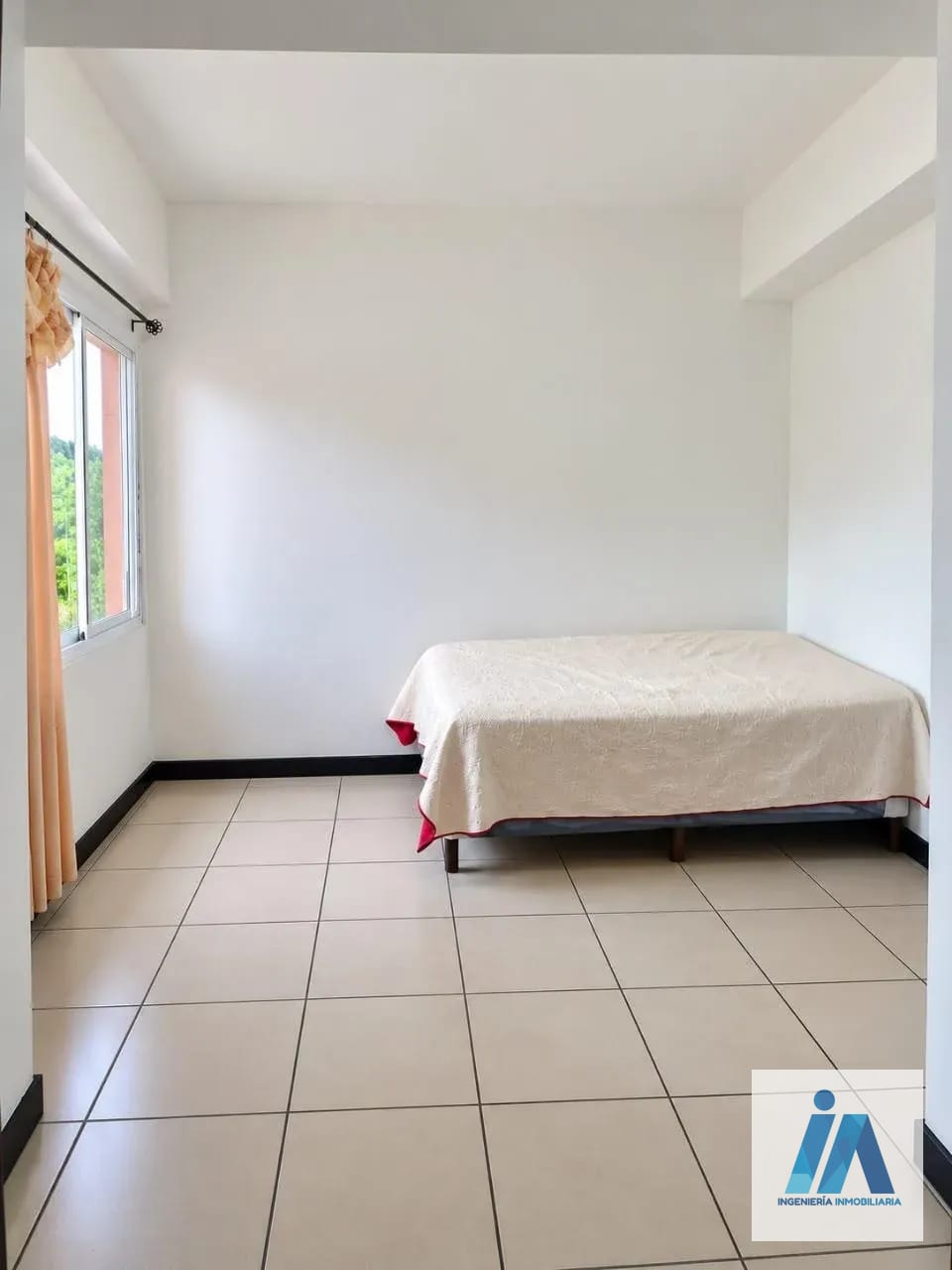 APARTAMENTO EN ALQUILER 📍Edificio Hexa Cañada 16, Zona 16 — Apartamento en Alquiler en Hexa Cañada 16, Zona 16, Guatemala, Ciudad — foto 9 de 13