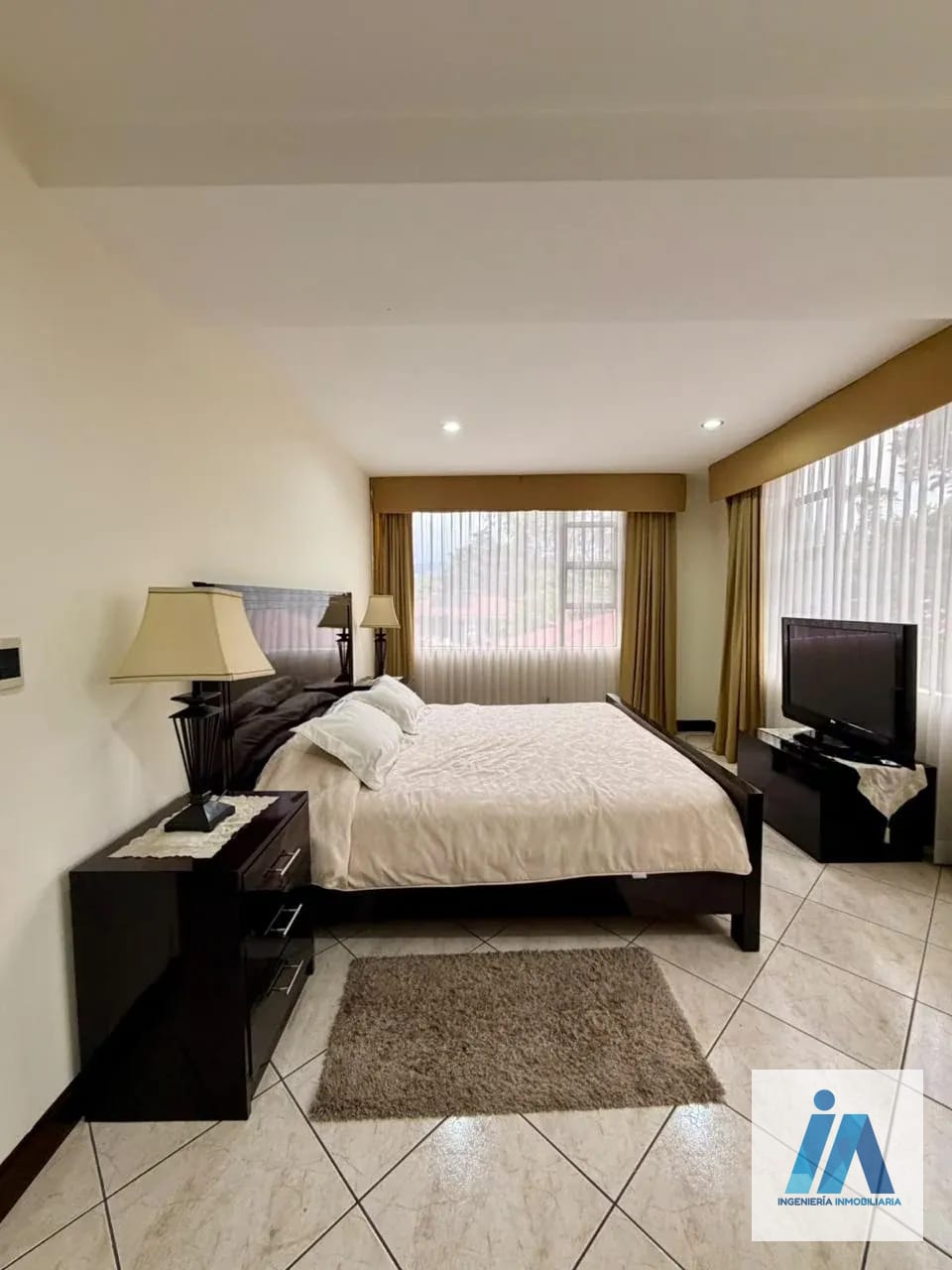 APARTAMENTO AMUEBLADO EN ALQUILER 📍 Edificio Milenia, zona 10 — Apartamento en Alquiler en Zona 10, Guatemala, Ciudad — foto 6 de 12