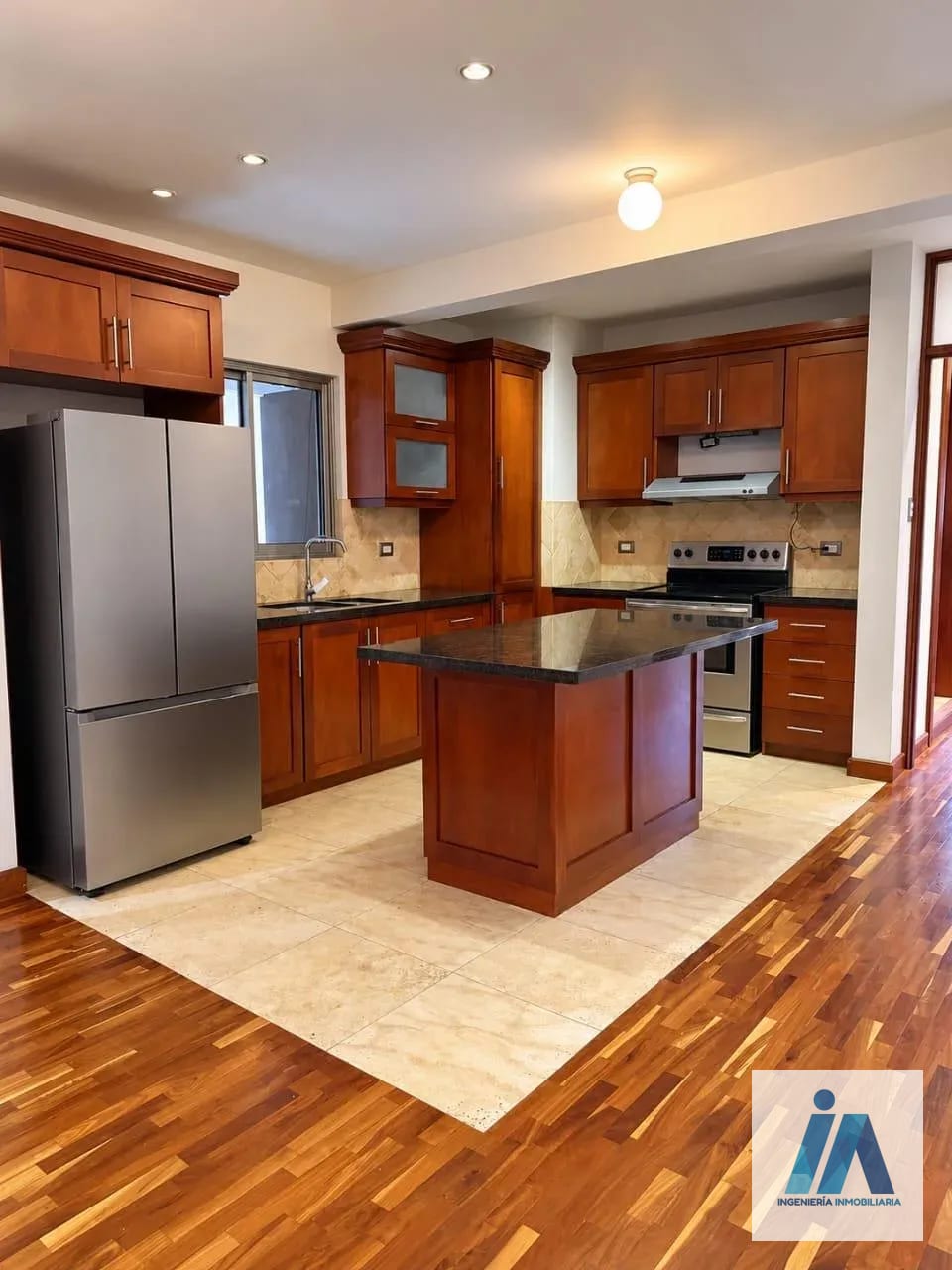 APARTAMENTO EN ALQUILER 📍 Edificio Alhambra, Zona 15 — Apartamento en Alquiler en Zona 15, Guatemala, Ciudad — foto 4 de 15