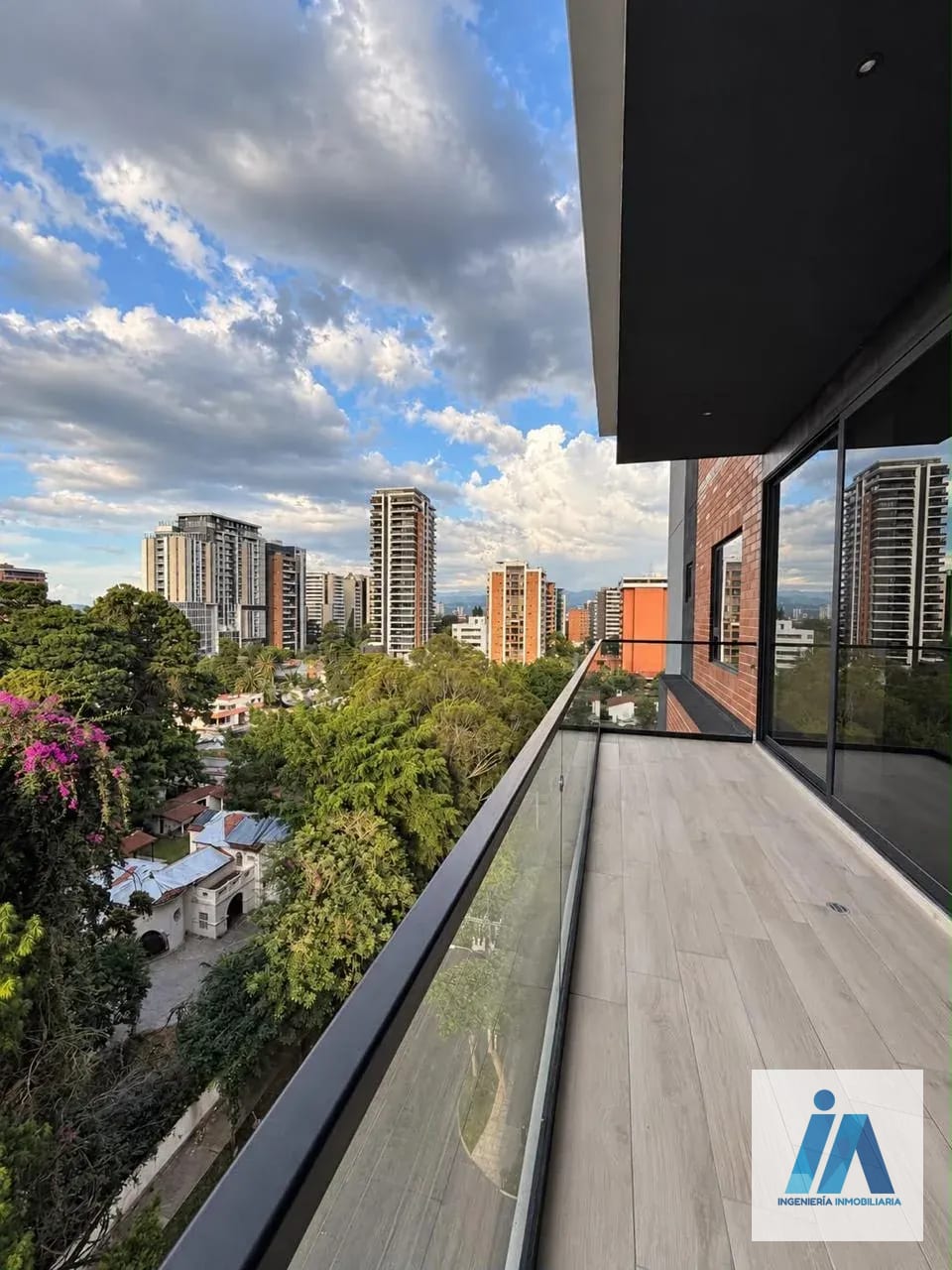 APARTAMENTO NUEVO EN ALQUILER 📍 Edificio Ferre Diez, Zona 10 — Apartamento en Alquiler en Ferré Diez, Zona 10, Guatemala, Ciudad — foto 3 de 16