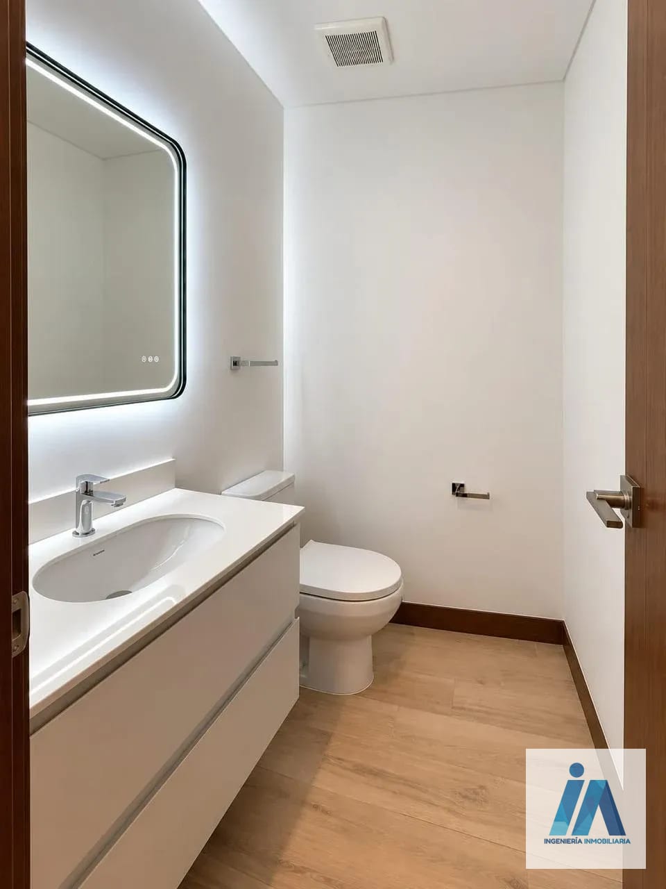 APARTAMENTO NUEVO EN ALQUILER 📍 Edificio Ferre Diez, Zona 10 — Apartamento en Alquiler en Ferré Diez, Zona 10, Guatemala, Ciudad — foto 10 de 16