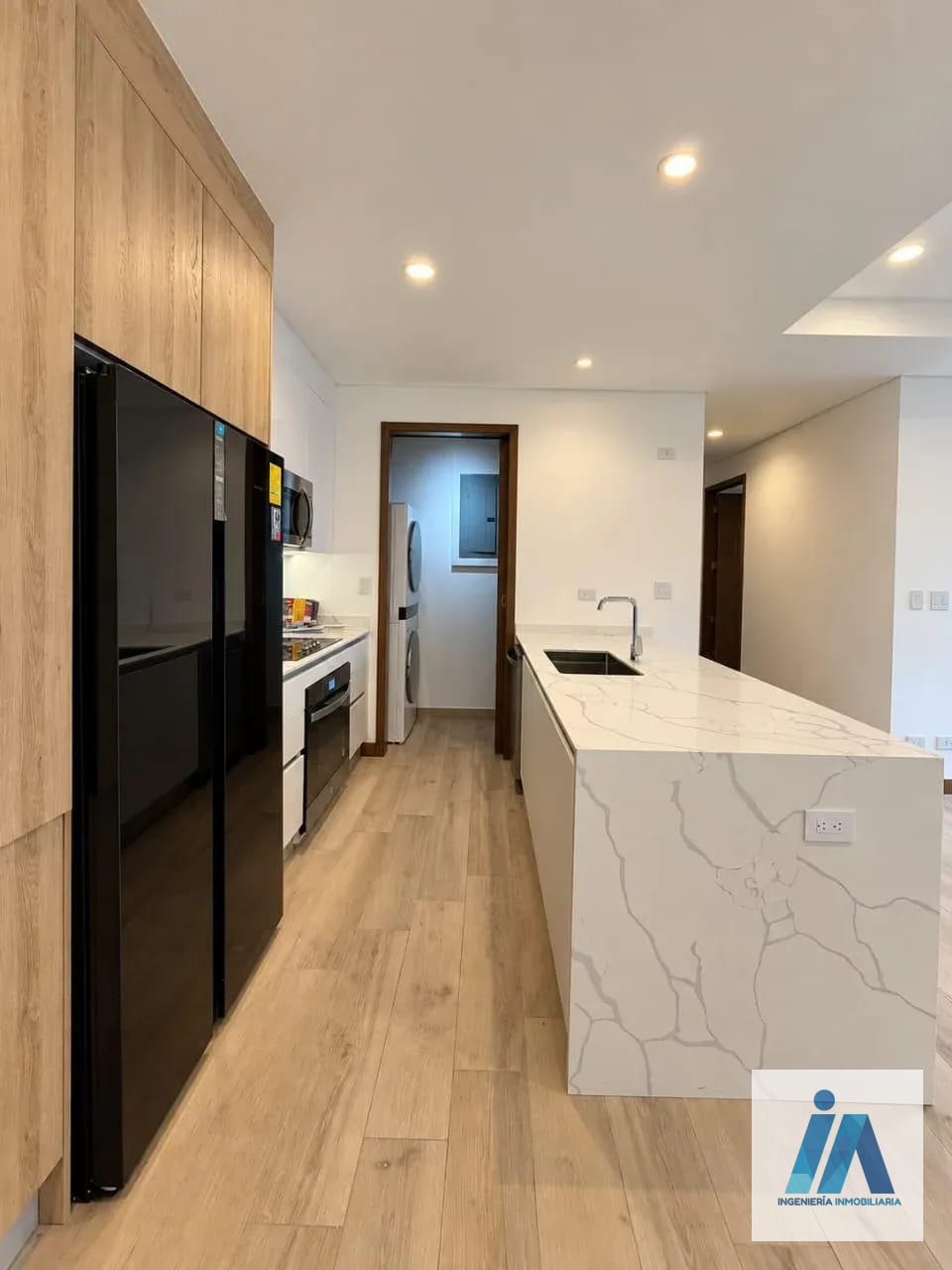APARTAMENTO NUEVO EN ALQUILER 📍 Edificio Ferre Diez, Zona 10 — Apartamento en Alquiler en Ferré Diez, Zona 10, Guatemala, Ciudad — foto 3 de 17