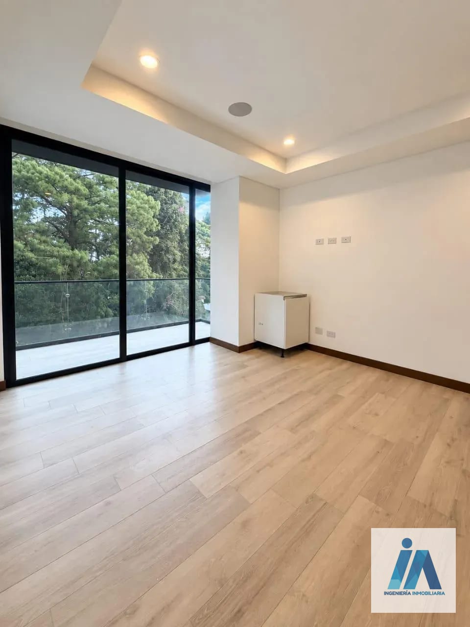 APARTAMENTO NUEVO EN ALQUILER 📍 Edificio Ferre Diez, Zona 10 — Apartamento en Alquiler en Ferré Diez, Zona 10, Guatemala, Ciudad — foto 14 de 17