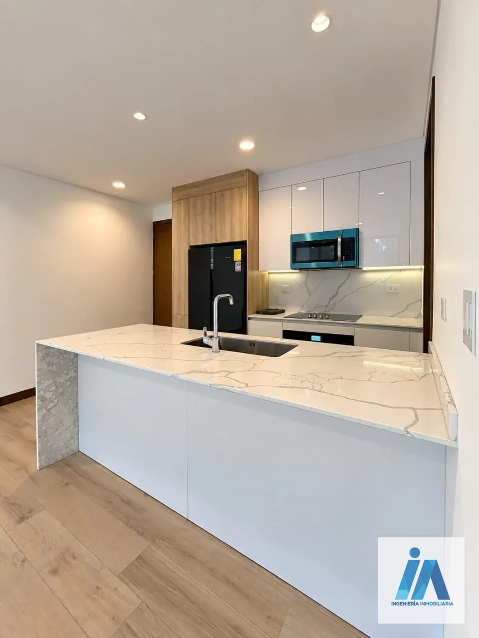 APARTAMENTO NUEVO EN ALQUILER 📍 Edificio Ferre Diez, Zona 10 — Apartamento en Alquiler en Ferré Diez, Zona 10, Guatemala, Ciudad — foto 17 de 17