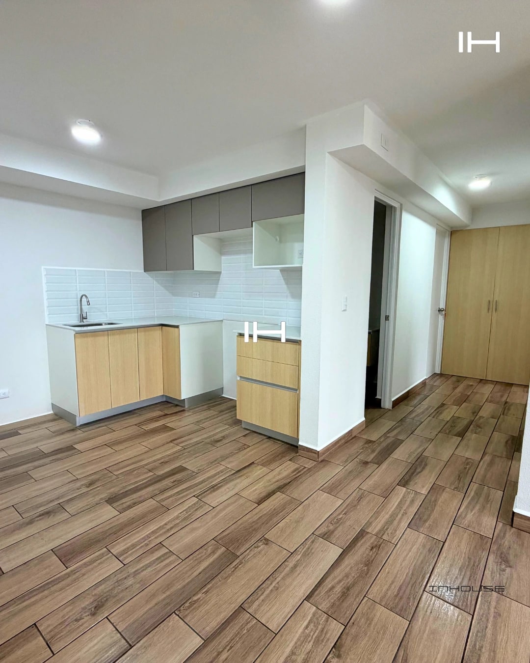 APARTAMENTO EN RENTA EN ZONA 16 CON BALCÓN EN NIVEL ALTO PARA ESTRENAR — Apartamento en Alquiler en Lares 16, Zona 16, Guatemala, Ciudad — foto 2 de 10